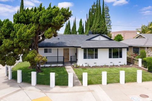 3003 Knoxville Ave, Long Beach, CA 90808-4043