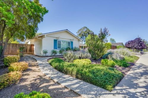 19332 Melinda Cir, Saratoga, CA 95070-3319