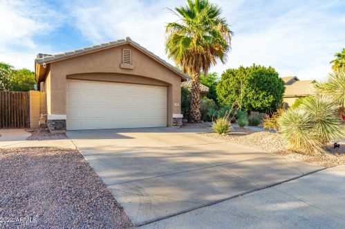 2362 Morelos St, Chandler, AZ 85225-2380