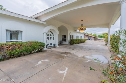 6625 Sweetwater Ave, Glendale, AZ 85304-1039
