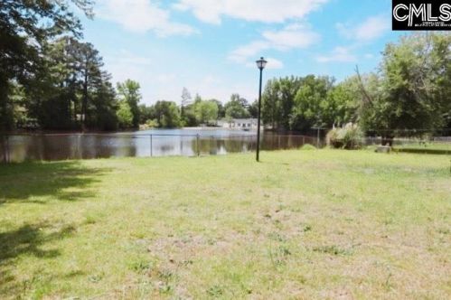 211 Laurel Meadows Dr, Cayce-West Columbia, SC 29169-2312