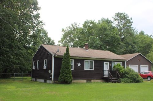 64 Memory Ln, Orange, MA 01364-9676