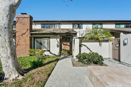 540 Old Ranch Rd, Seal Beach, CA 90740-2837