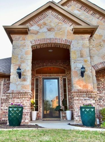 405 Meandering Crk Dr, Argyle TX  76226-2288 exterior