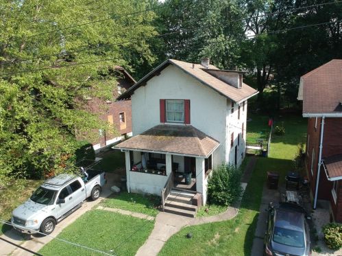 68 Shenango Blvd, Hermitage PA  16121-1736 exterior