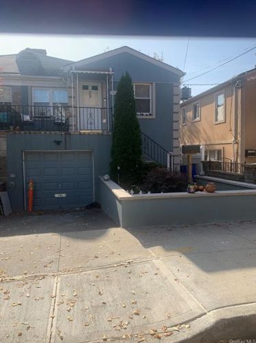 3188 Rawlins Ave, Bronx, NY 10465-1340