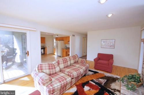 45 Laurel Wood Dr, Trenton NJ 08648 exterior