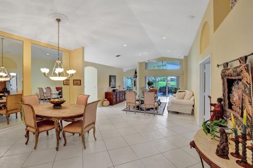 7358 Modena Dr, Boynton Beach, FL 33437-6079