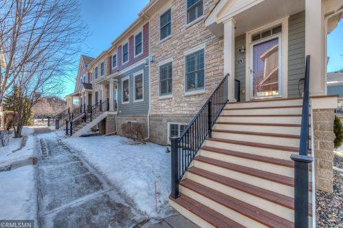 10756 Falling Water Ln, Saint Paul, MN 55129-5347