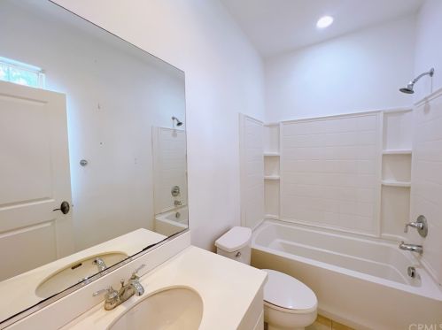 3027 Hampton Way, Ontario CA  91761-2631 exterior