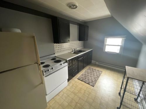 705 18 Ave, Whitaker PA  15120-1816 exterior