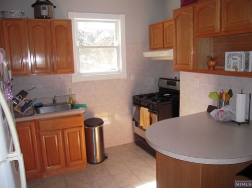 209 Lafayette Ave, Paterson NJ  07506-1903 exterior