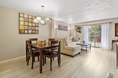 502 Bayberry Ln, Imperial PA  15126-9661 exterior