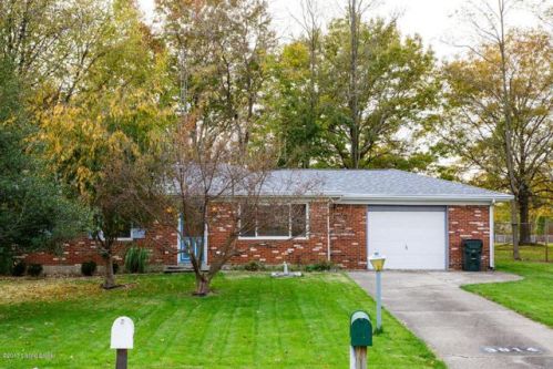 3814 Glenwillow Way, Louisville, KY 40299-3306