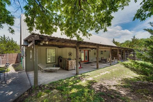 1511 Walnut Grv Rd, Midlothian TX  76065-4749 exterior