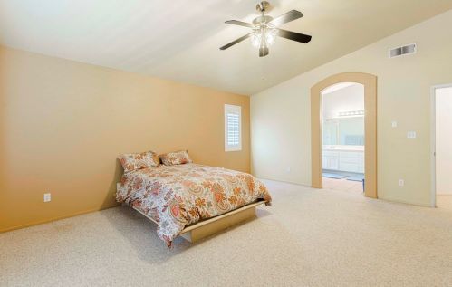 9004 Bremerton Ct, Bakersfield CA 93312-4441 exterior