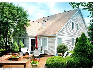 3984 Palace Way, Akron, OH 44321-1298