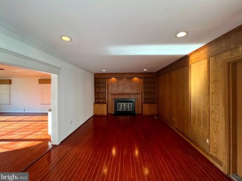 1408 Golf Course Dr, Bowie MD  20721-2330 exterior
