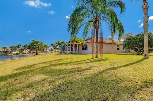 1888 139th Ave, Hollywood, FL 33028-2839