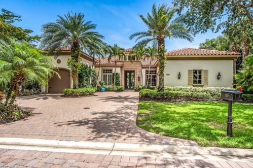 2202 Miramonte Way, Naples, FL 34105-3074