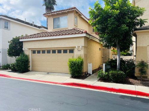 1821 Cayman Way, Vista, CA 92081-7040