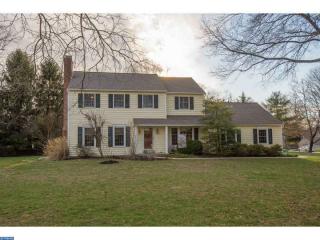 410 Churchill Dr, Berwyn, PA 19312-1104