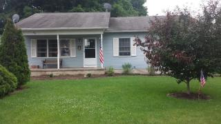 790 Oxford St, Belvidere, NJ 07823-1702