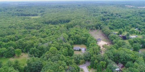 16 Fordway Rd, Raymond NH  03077-2459 exterior