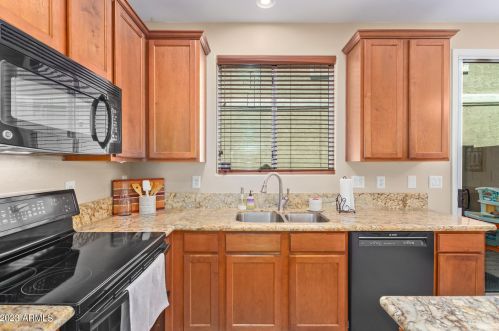 1743 Chatsworth, Mesa AZ 85212-2374 exterior