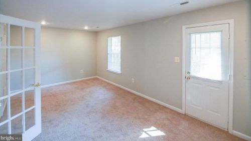 2473 Clover Field Cir, Herndon VA  20171-4313 exterior