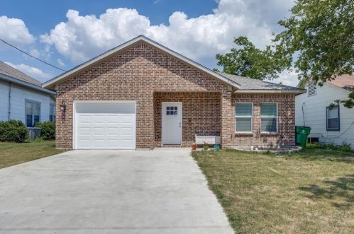 4105 Moulton St, Greenville TX  75401-5841 exterior