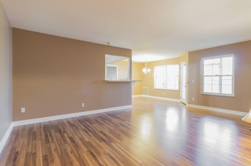 345 Deepwoods Dr, Newport, KY 41076-3794