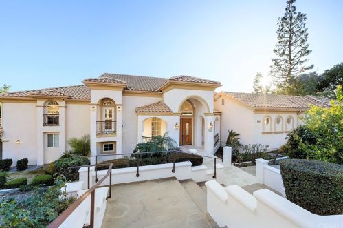 2543 Belleview Rd, Upland, CA 91784-1196