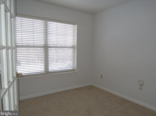 414 Dresher Woods Dr, Dresher PA  19025-1524 exterior