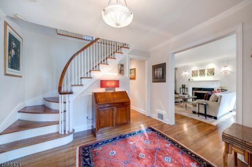475 Longview Rd, South Orange, NJ 07079-1322