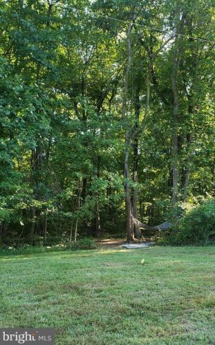 13413 Mountain Rd, Lovettsville VA  20180-2816 exterior