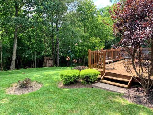 9184 Blossom Ln, Covington, KY 41015-2488