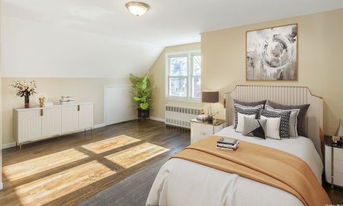 190 Violet Ave, Floral Park NY  11001-3026 exterior