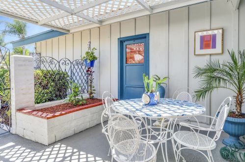 5872 Fontaine St, San Diego, CA 92120-1919