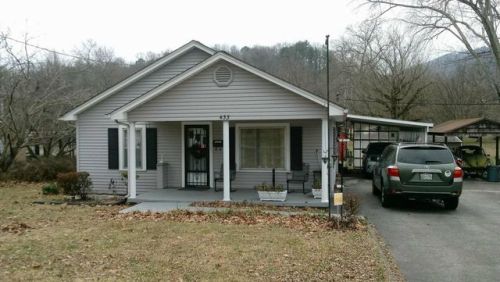 433 Rockwood St, Ozone, TN 37854-2260