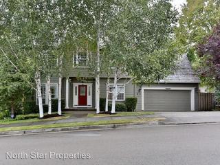 10390 153rd Ave, Beaverton OR  97007-8259 exterior