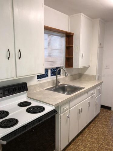 516 Disston Ave, Tavares FL  32778-2711 exterior