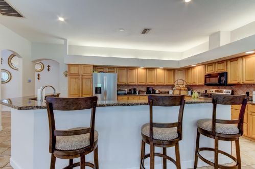 3874 Crescent Cove Pl, Tarpon Springs FL  34688-7708 exterior