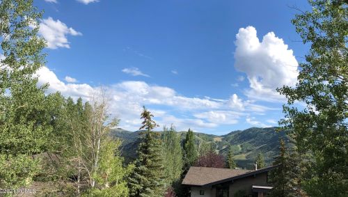 3244 American Saddler Dr, Park City, UT 84060-6871