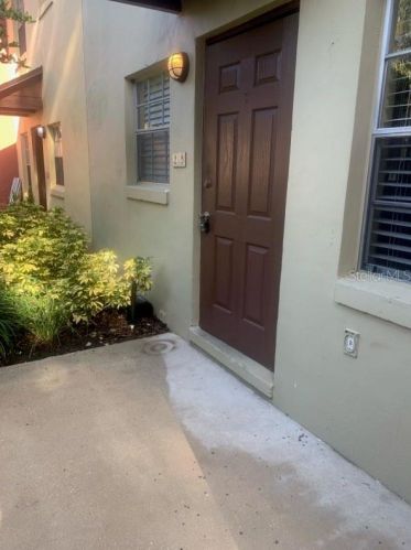 1527 Catherine St, Orlando, FL 32801-4207