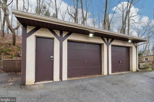 1298 Marshallton Thorndale Rd, Downingtown PA  19335-3754 exterior