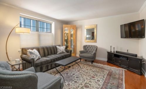 7 Prospect St, Morristown NJ  07960-9300 exterior