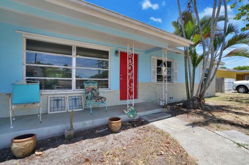 3181 Riddle Rd, West Palm Beach, FL 33406-5097