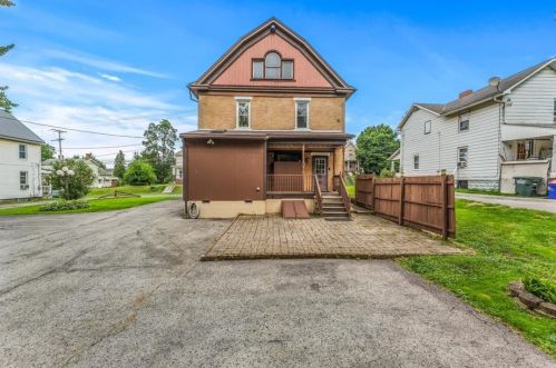 816 Butler Ave, New Castle, PA 16101-4208