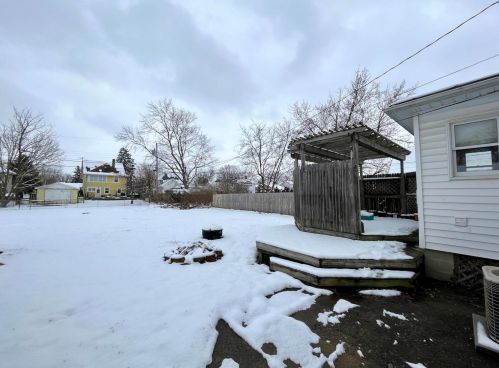 643 Yeoman St, Washington Ch OH  43160-2138 exterior